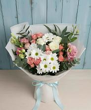 Букет цветов из:  Розы, Лизиантусы и Хризантемы в Бакале