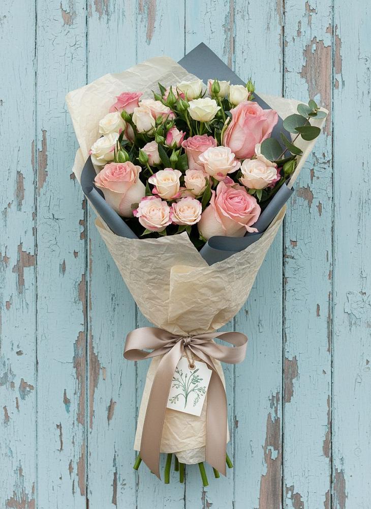 Букет цветов из: Розы в Бакале