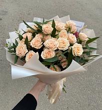 Букет Кремовые розы Латте в Бакале