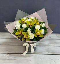 Букет цветов из:  Орхидеи и Розы в Бакале