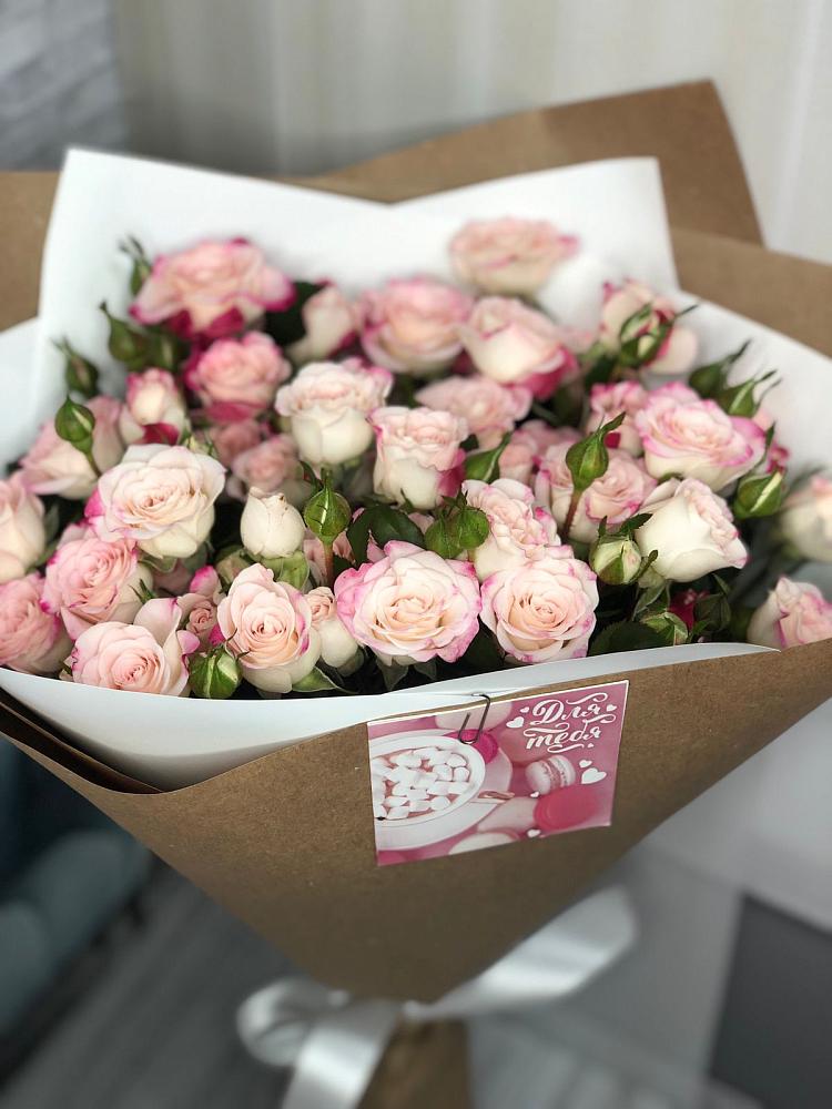 Букет цветов из: Розы в Бакале