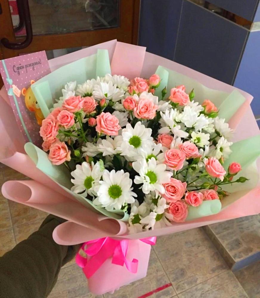 Букет цветов из: Розы и Хризантемы в Бакале