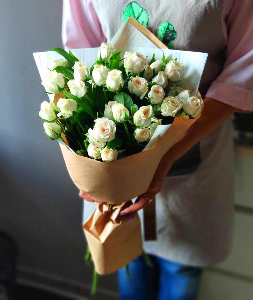 Букет цветов из: Розы в Бакале