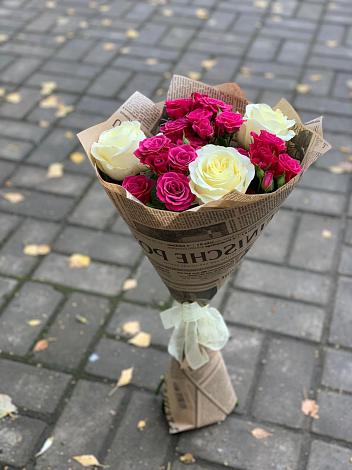 Букет цветов из: Розы в Бакале