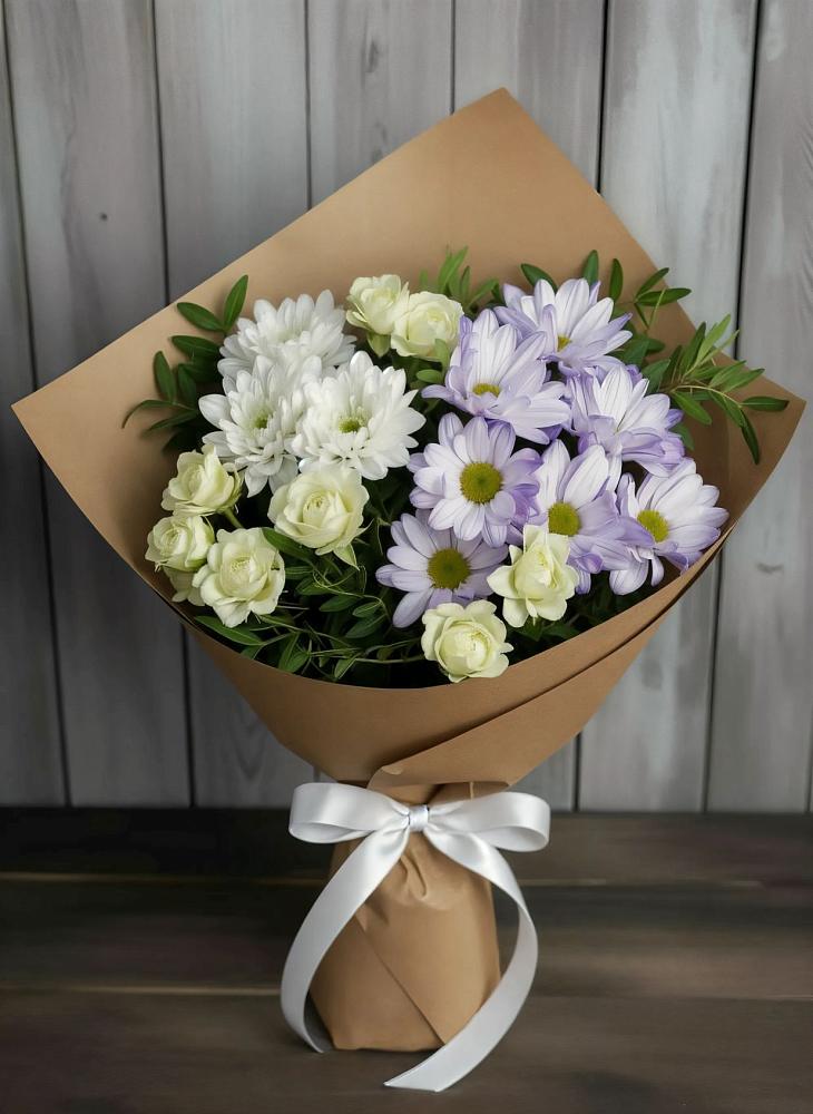 Букет цветов из: Хризантемы и Розы в Бакале